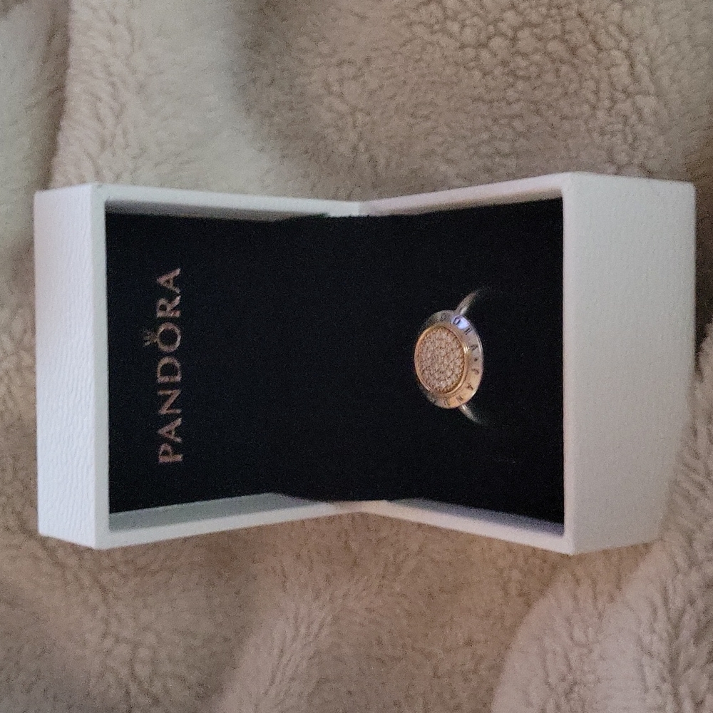 Pandora Ring